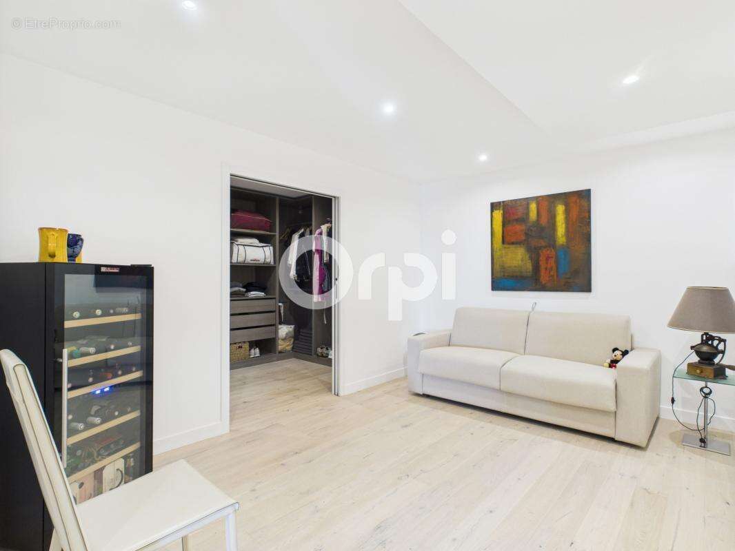 Appartement à MANDELIEU-LA-NAPOULE