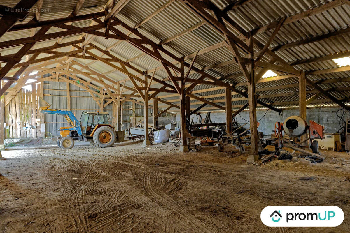 Maison à SAINT-THEGONNEC