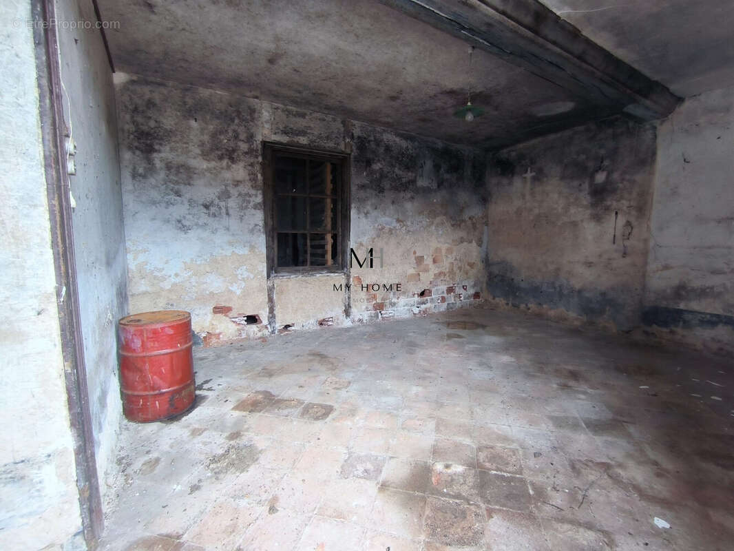 pièce maison - Maison à LALACELLE