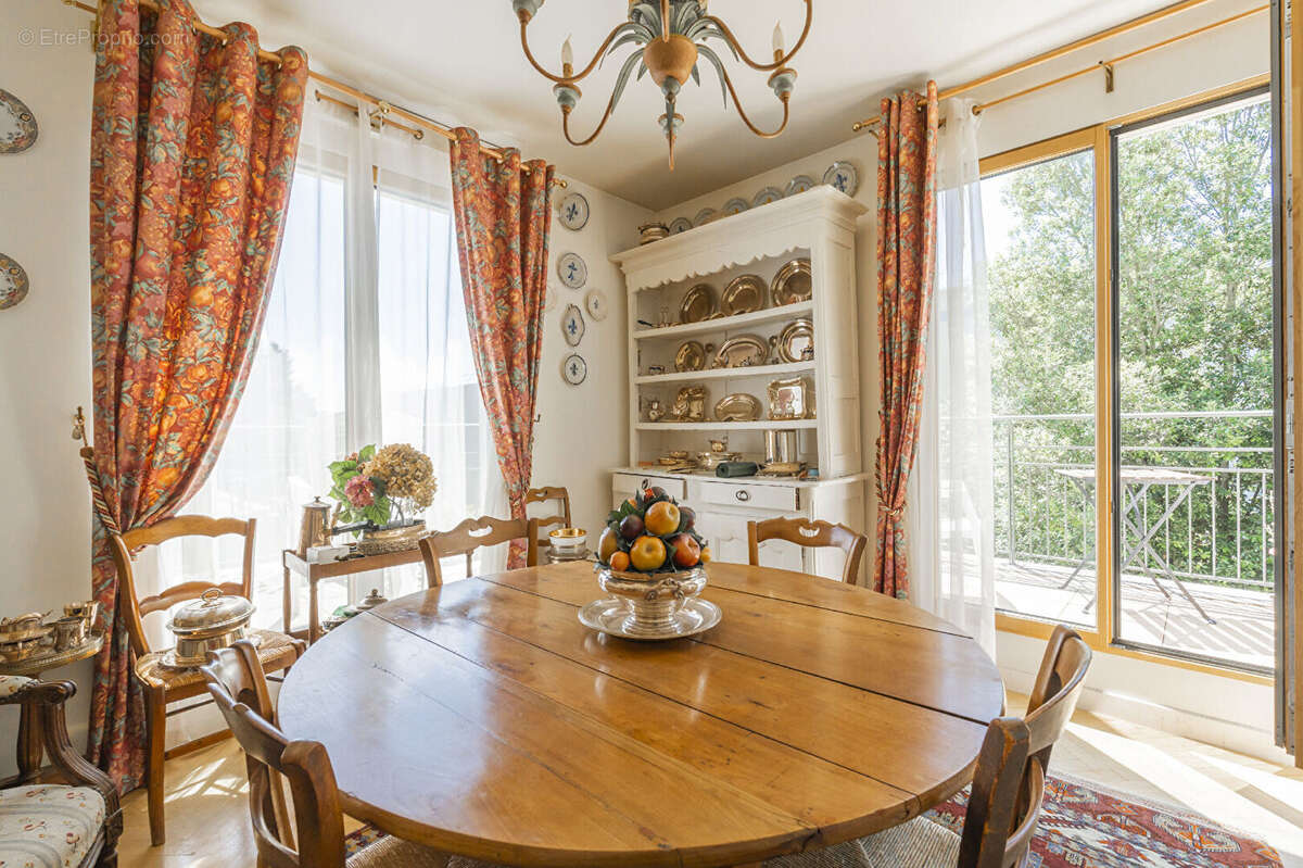 Appartement à GARCHES