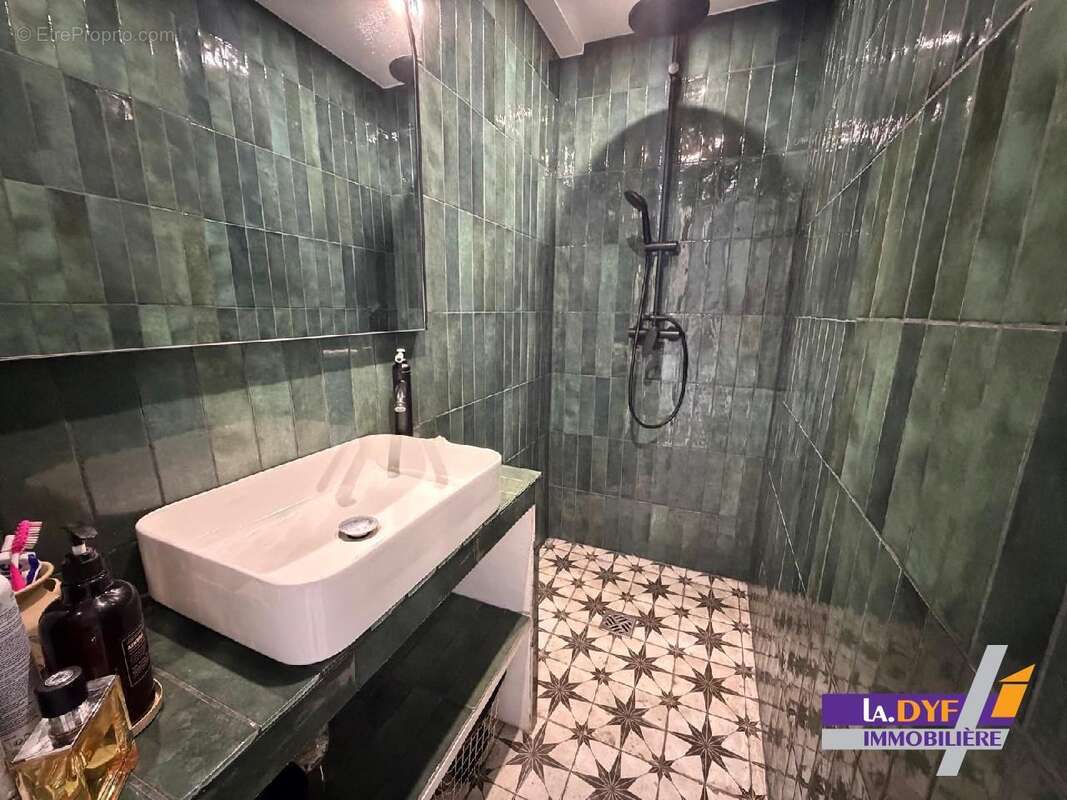 Maison 145 m² à Coubron  - photo 10