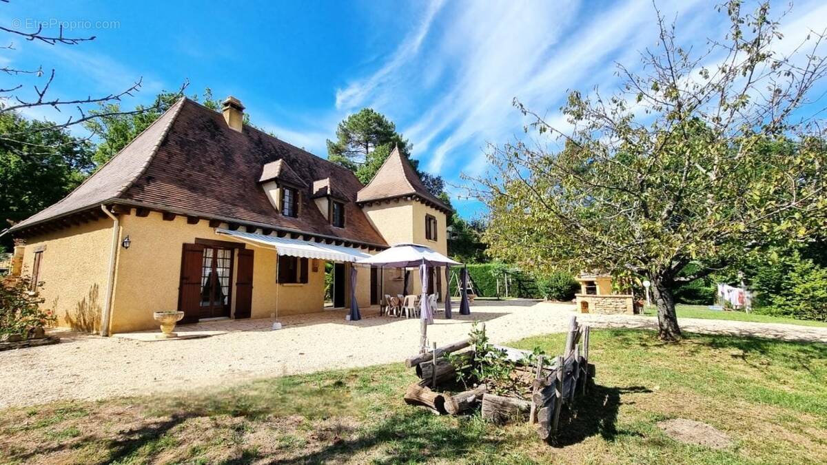 Maison à SARLAT-LA-CANEDA