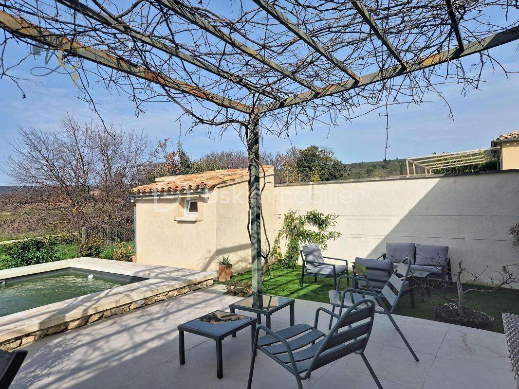 Maison à ROUSSILLON
