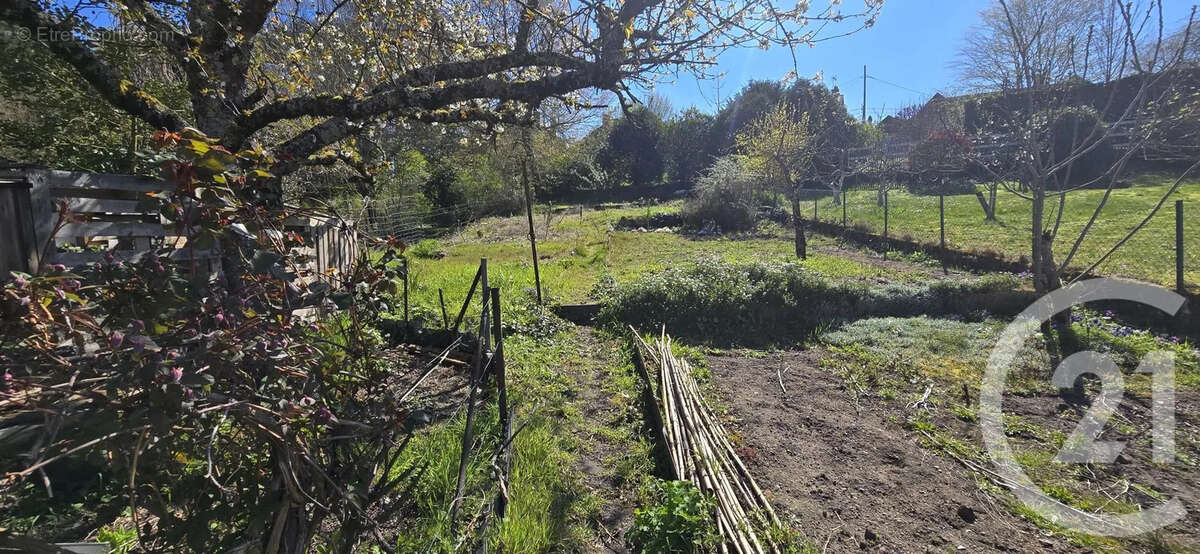 Autre à LE CREUSOT
