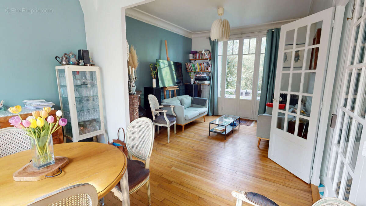 Maison à BURES-SUR-YVETTE