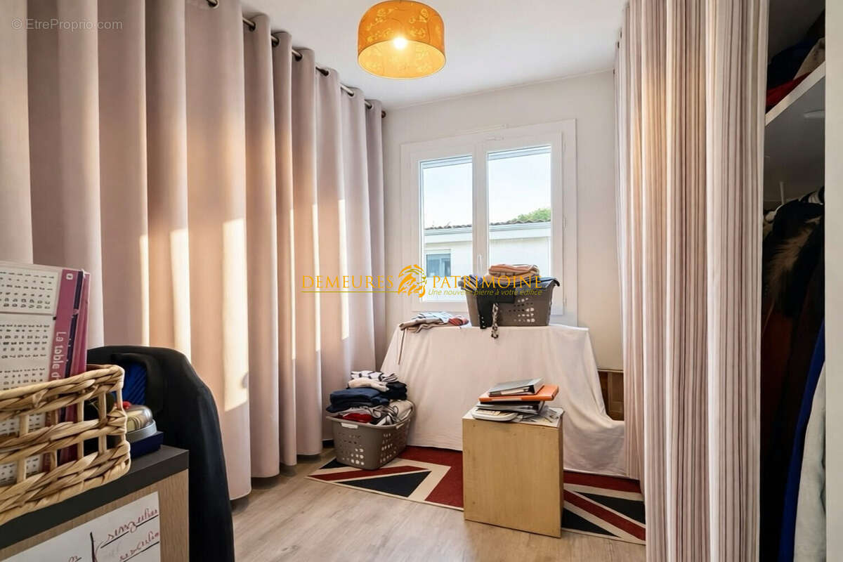 Maison 160 m² à Saint-Yrieix-Sur-Charente  - photo 9