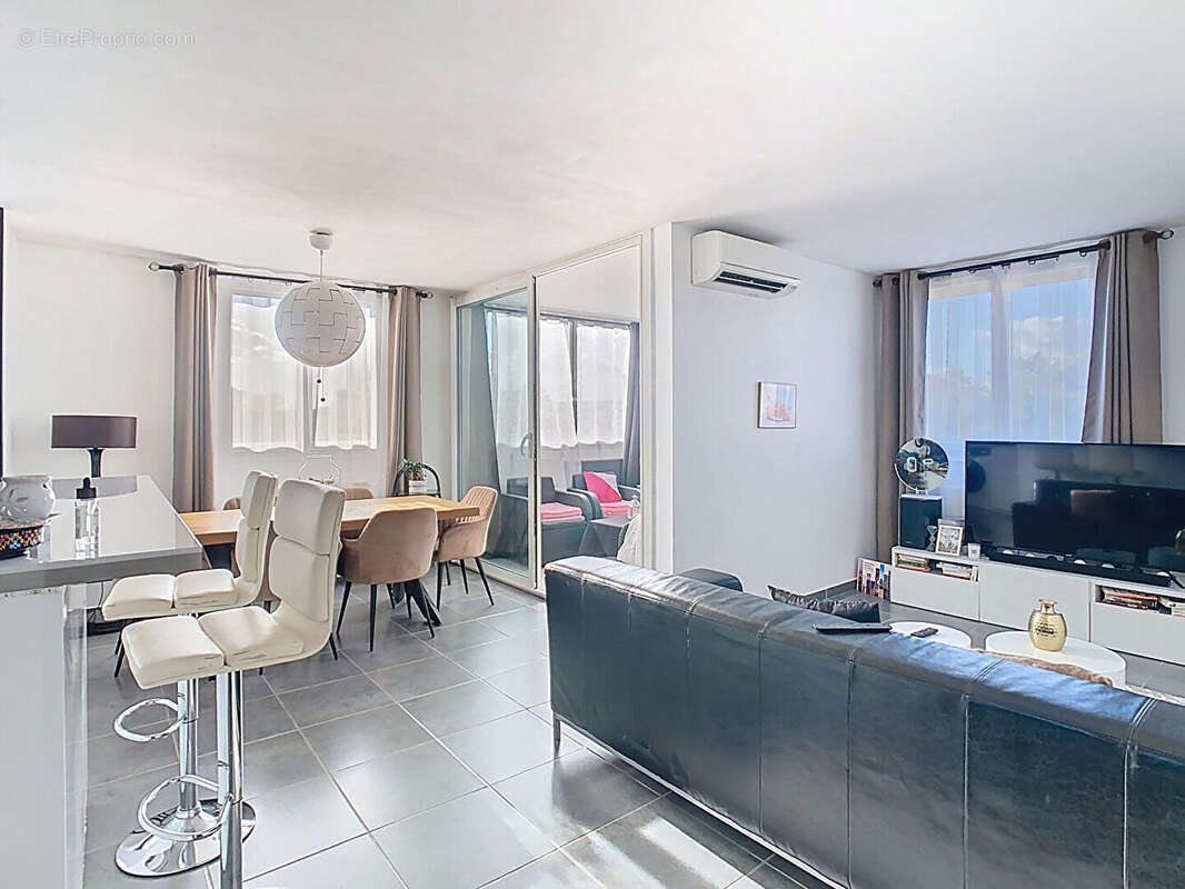 Appartement à VITROLLES