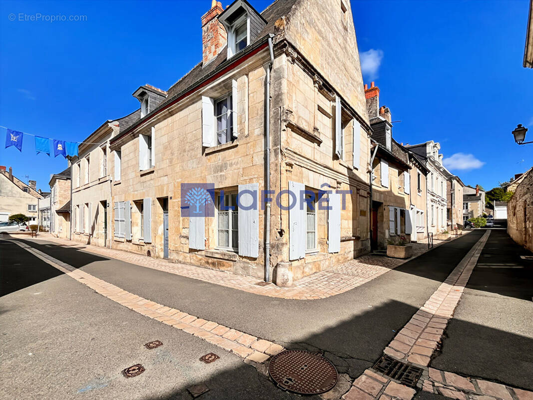 Appartement à AZAY-LE-RIDEAU
