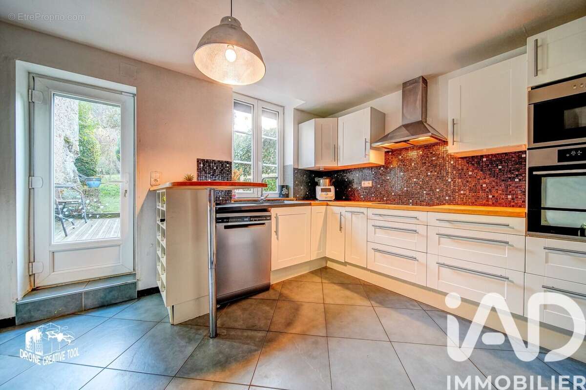 Maison 176 m² à Vaux  - photo 7