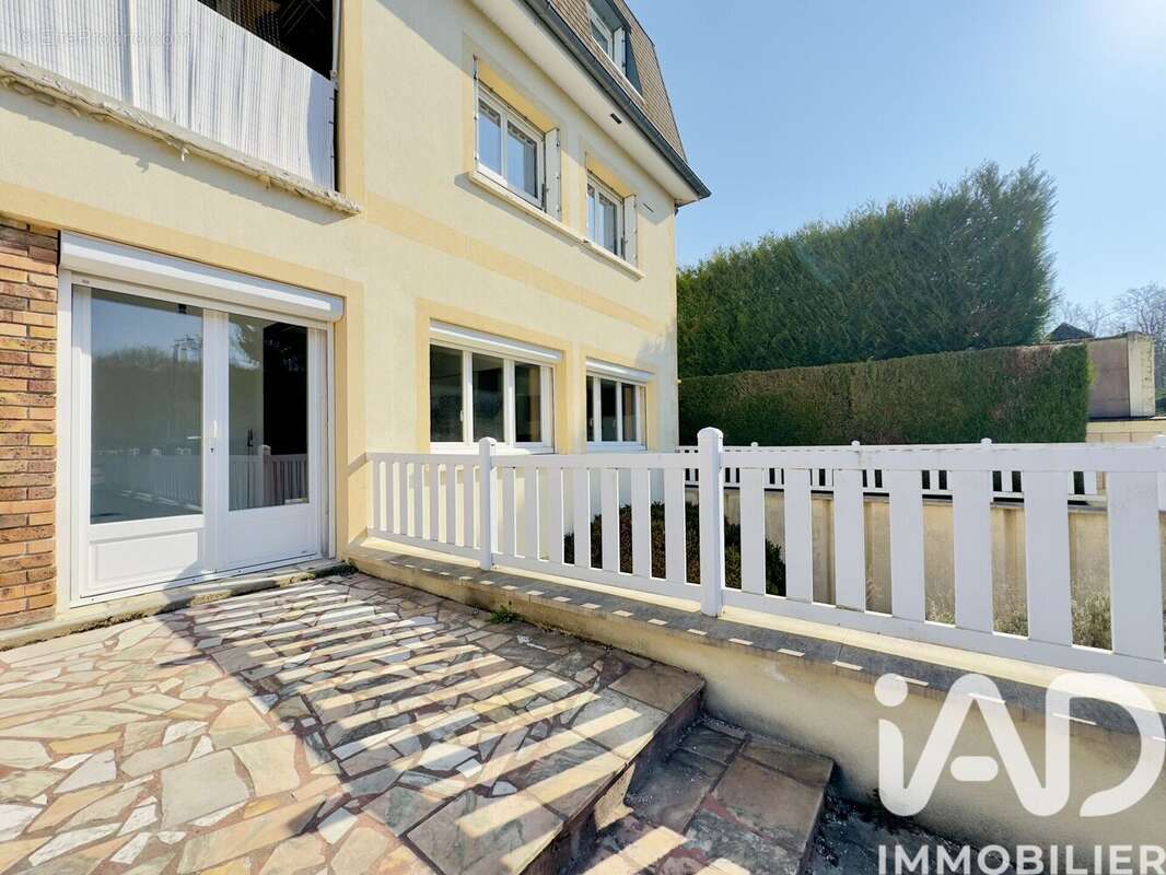 Photo 7 - Appartement à D'HUISON-LONGUEVILLE