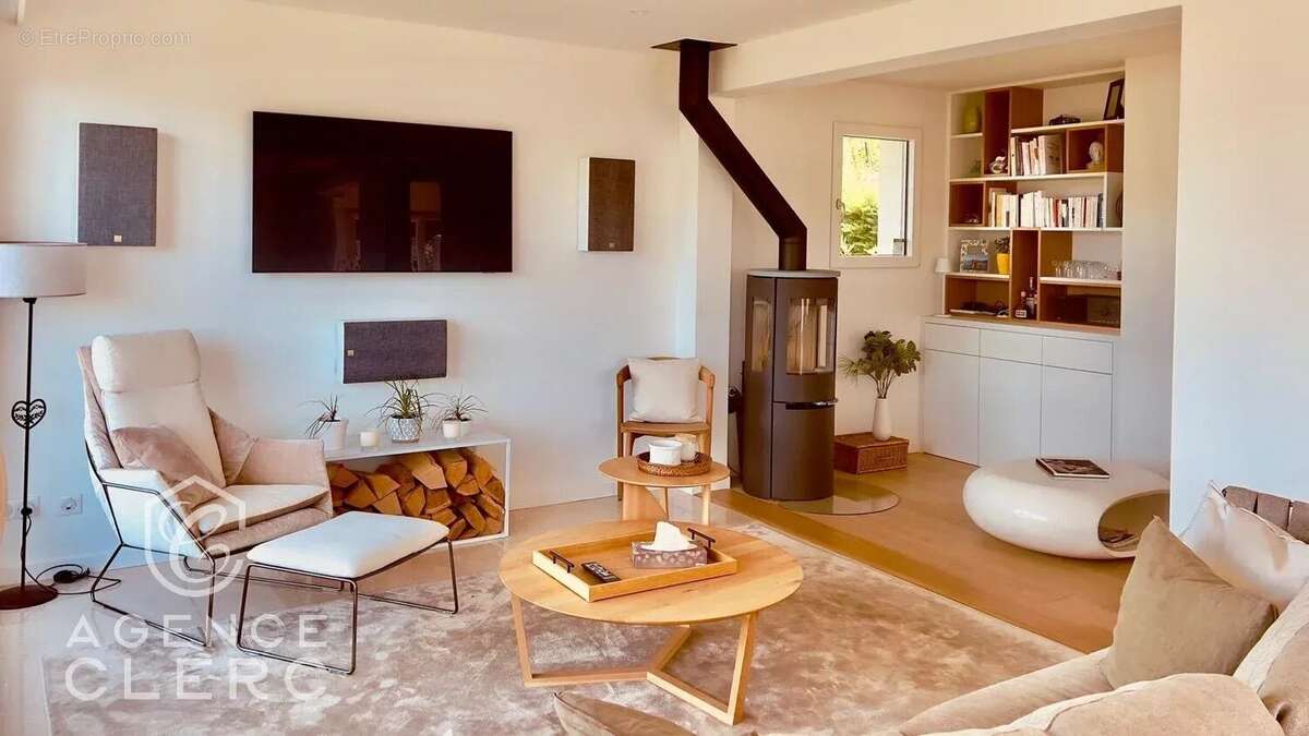 Maison à VEYRIER-DU-LAC