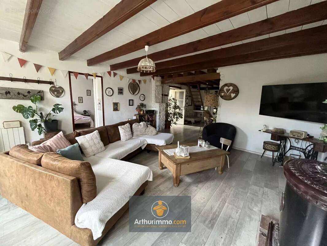 Maison à LE GUE-D'ALLERE