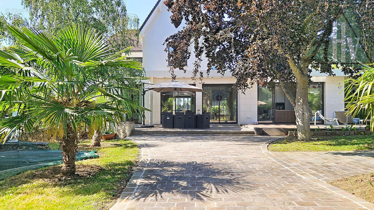 Maison à SUCY-EN-BRIE