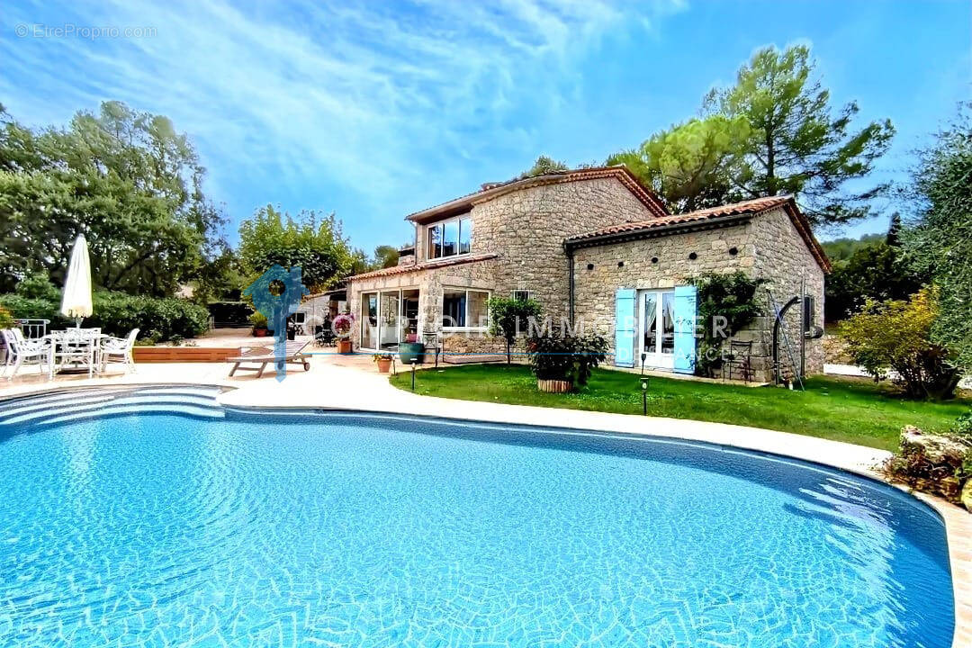 Maison à FREJUS