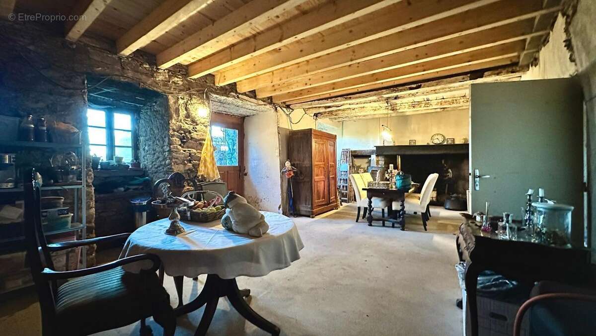 Maison à RULLAC-SAINT-CIRQ