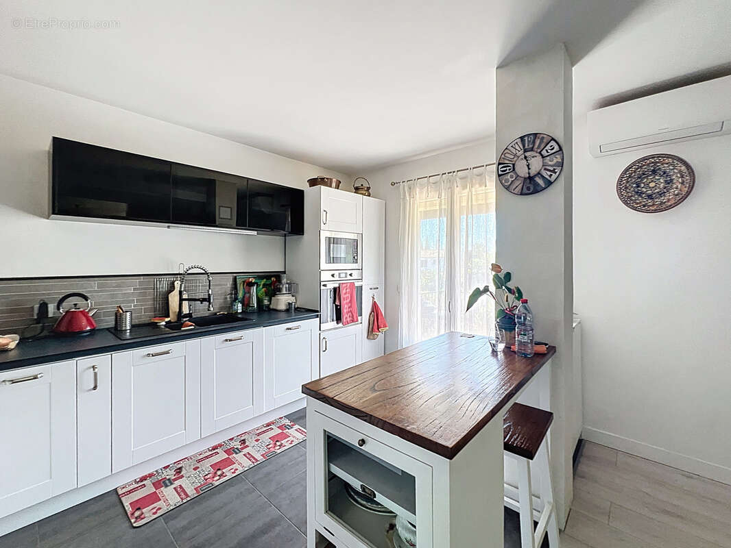 Maison à VILLELONGUE-DELS-MONTS