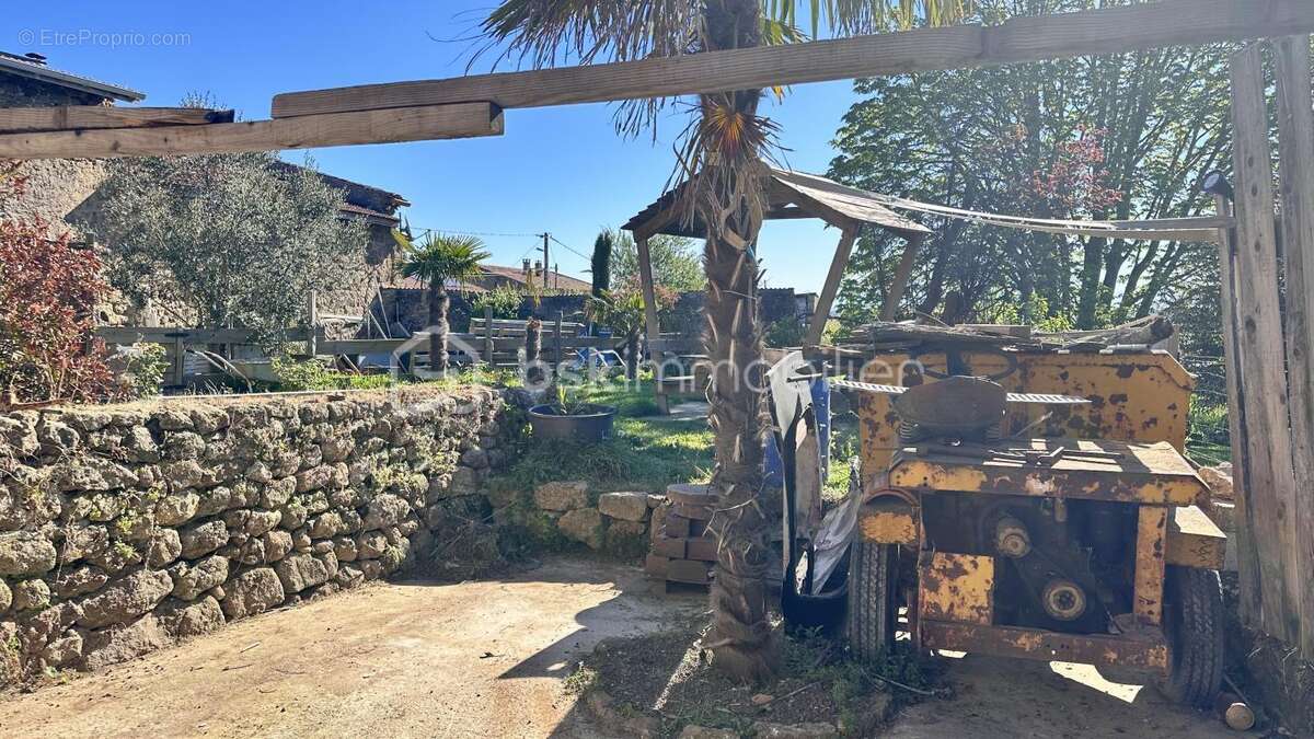 Maison à QUINTENAS