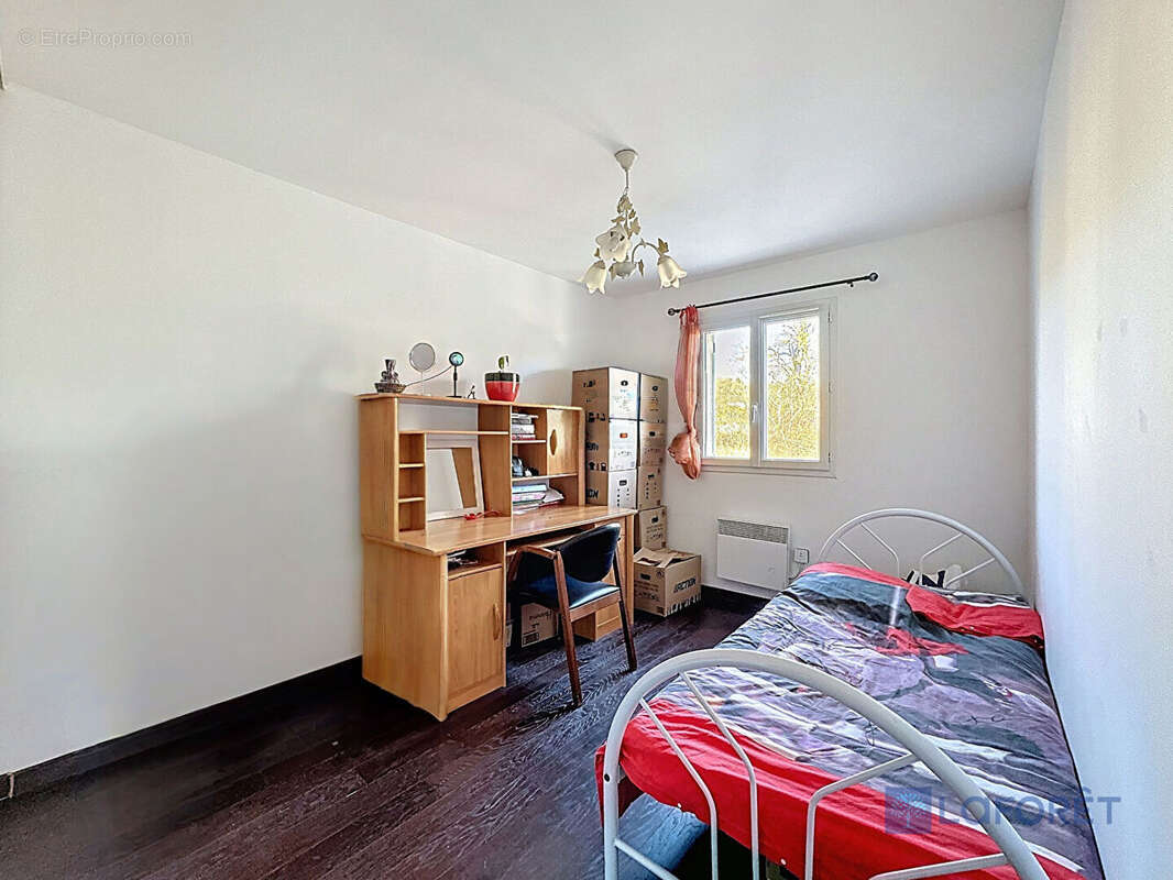 Maison à SAINT-GERMAIN-LES-ARPAJON