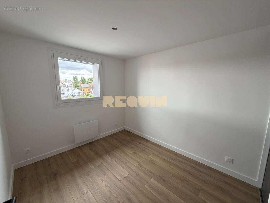 Appartement 68 m² à Loos  - photo 6