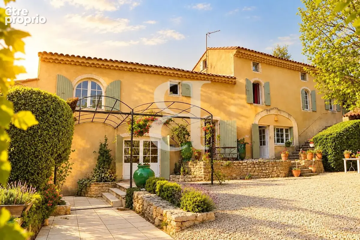 Maison 12 pièces 354 m² à vendre à Grignan (26230) - photo 3