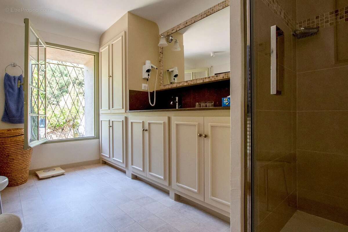 Maison à LE BAR-SUR-LOUP