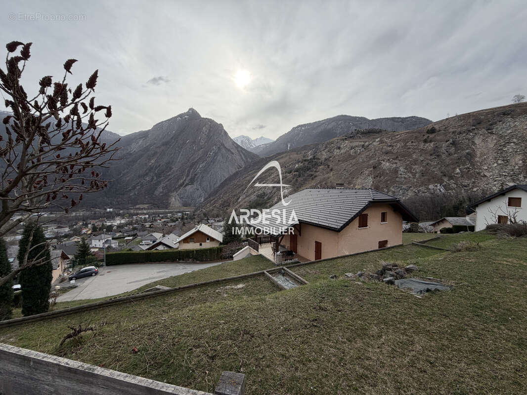 Maison à SAINT-MICHEL-DE-MAURIENNE