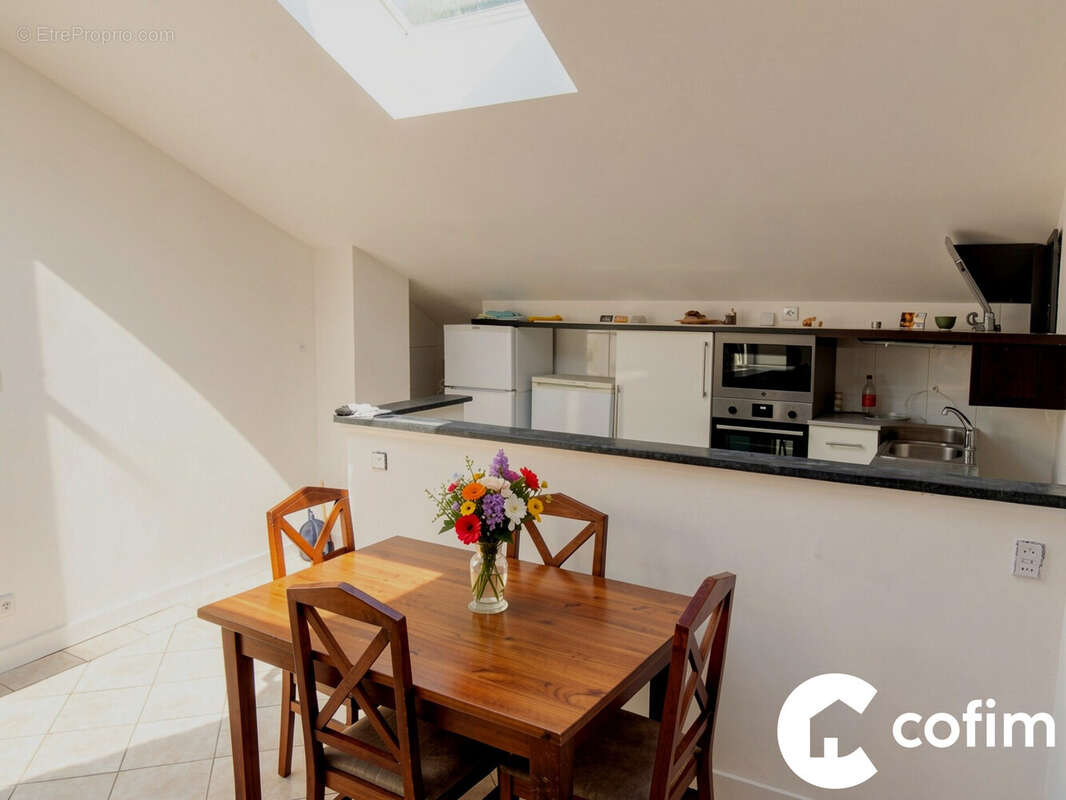 Appartement 49 m² à Nay  - photo 4