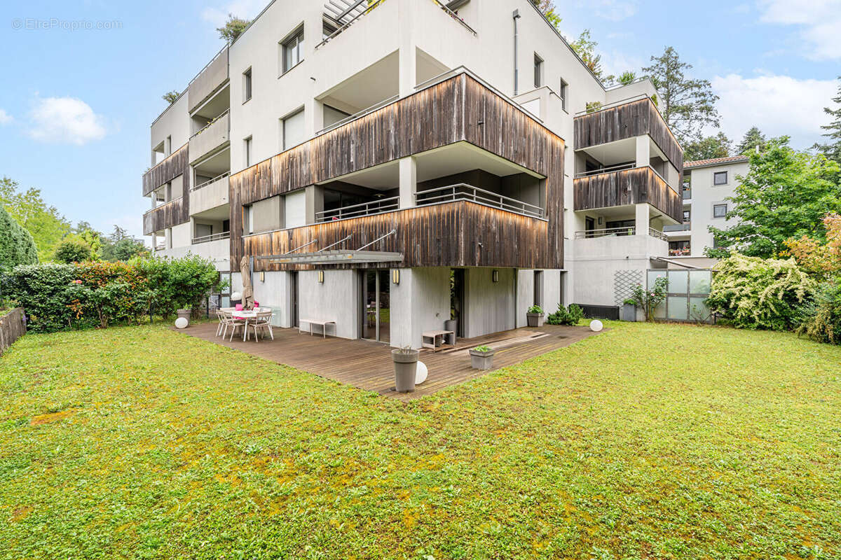 SOUS COMPROMIS Rez-de-Jardin de 4 pièces - Ecully - photo 3