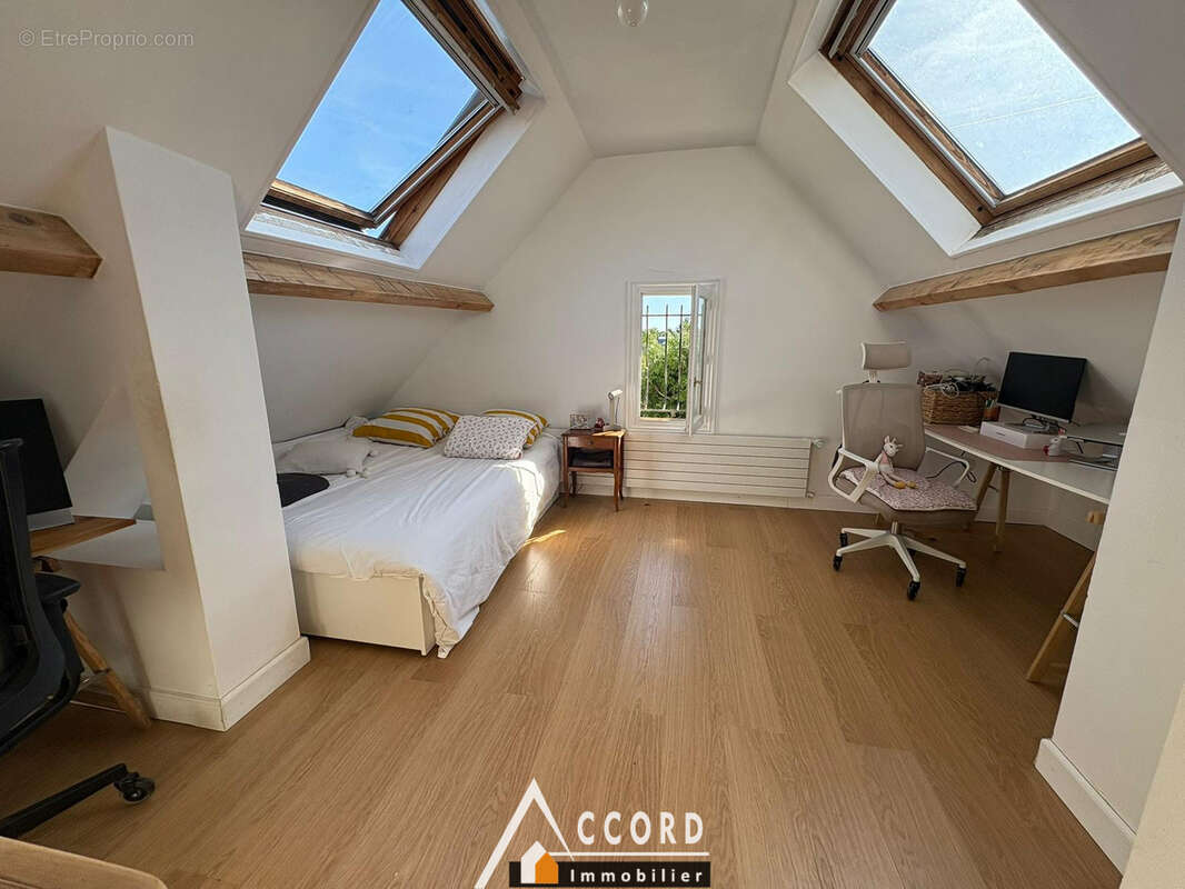 Maison à SARTROUVILLE