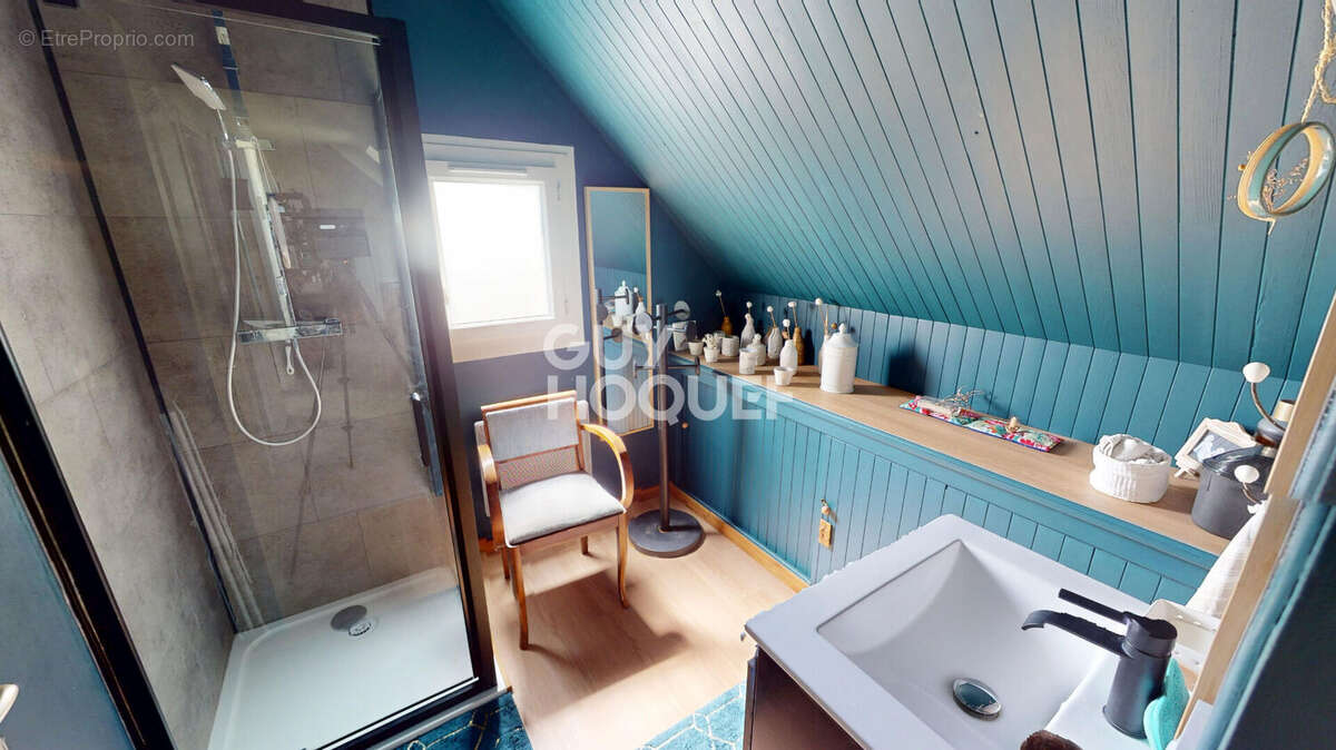 Maison à LE VIVIER-SUR-MER