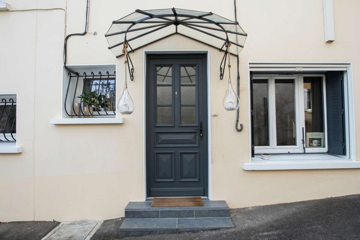 Maison à TOUSSIEU