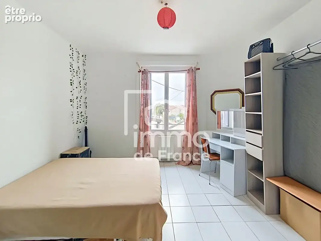 Ambérieu-en-Bugey : immeuble de rapport de 6 appartements et 1 local, à proximité immédiate de la gare - photo 4