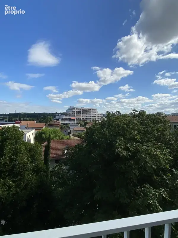 Appartement à BOURG-LES-VALENCE