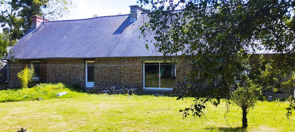 Maison à LE MESNIL-AMEY