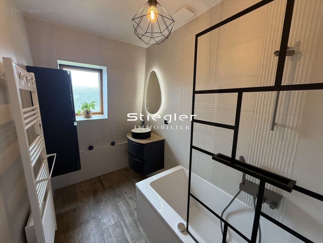 Salle de bain - Appartement à ESCHAU