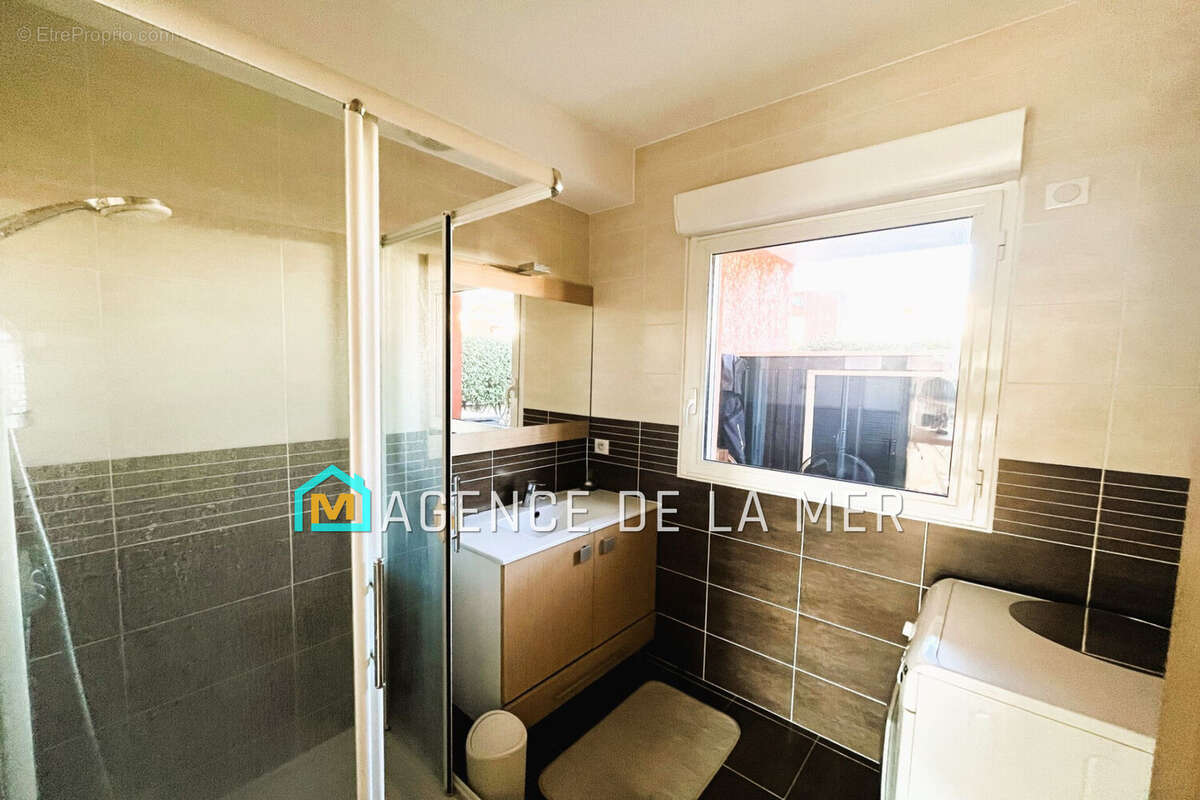 Appartement à MANDELIEU-LA-NAPOULE