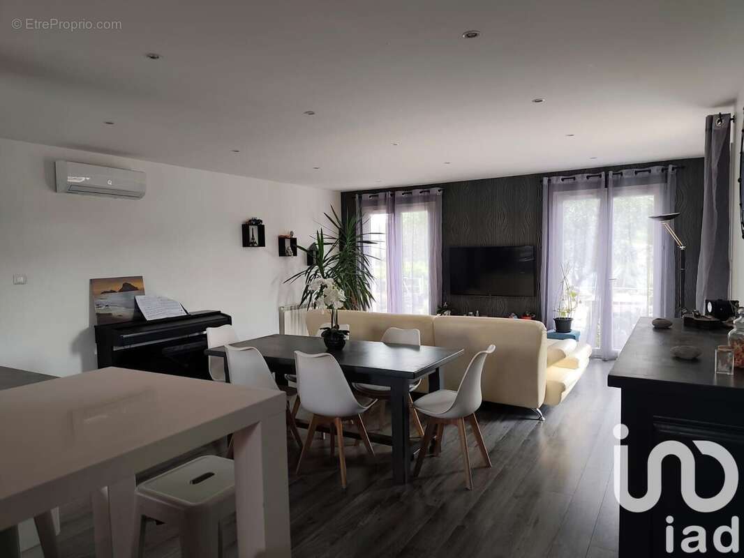 Photo 6 - Maison à ROUBIA