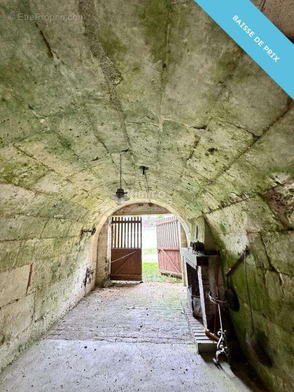 Commerce à MONTOIRE-SUR-LE-LOIR