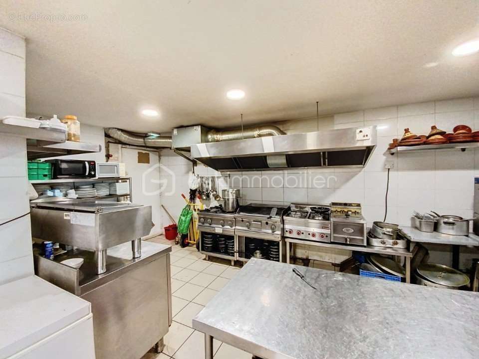 Commerce à LA GRANDE-MOTTE