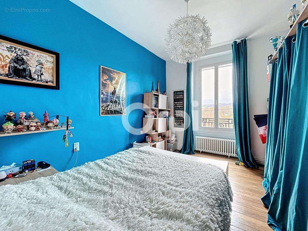 Maison à ALLASSAC