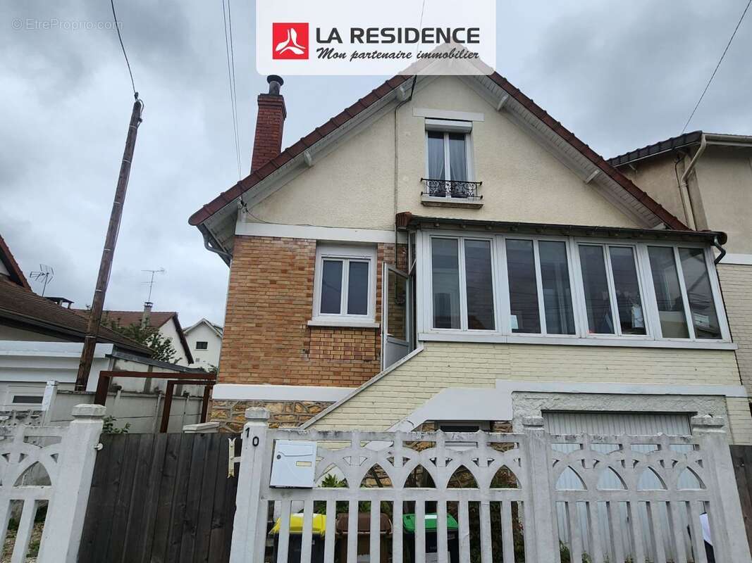 Maison à MONTIGNY-LES-CORMEILLES