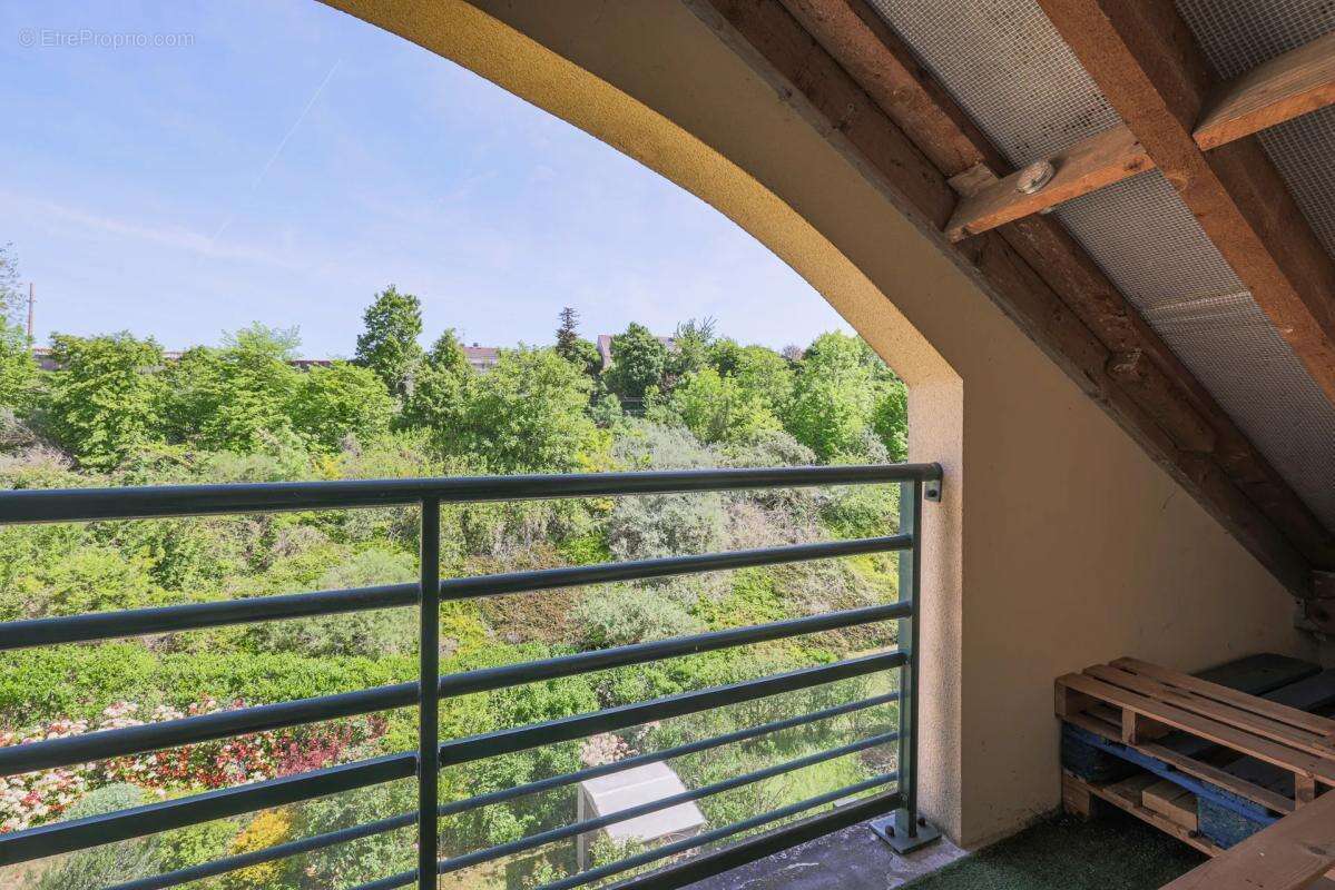 Appartement à CORBEIL-ESSONNES