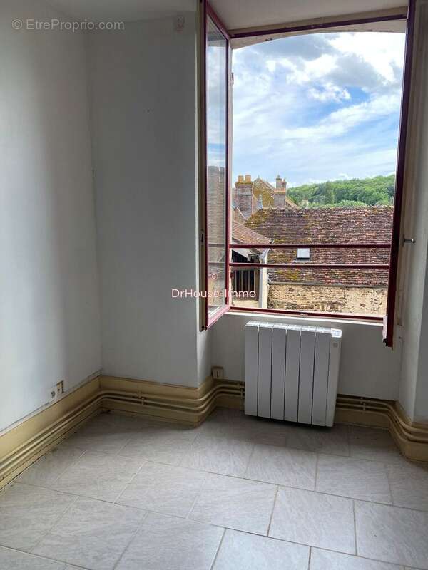 Appartement à TOUCY