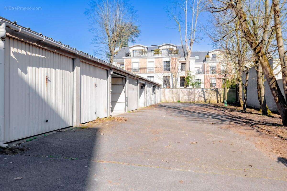 Appartement à LE RAINCY