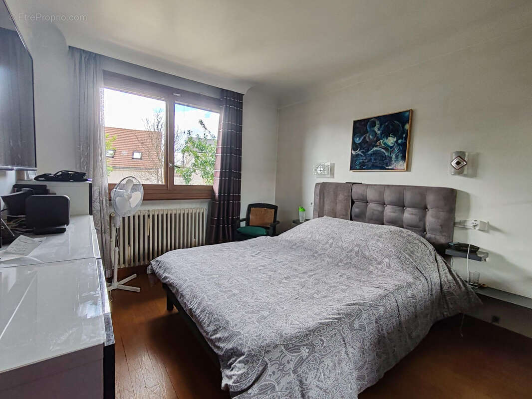 Maison à LIVRY-GARGAN