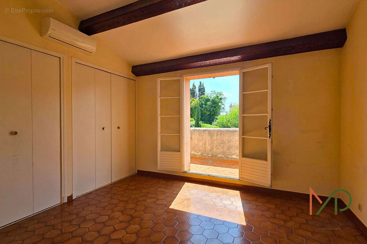 Maison Draguignan 5 pièce(s) 165 m2 - photo 14
