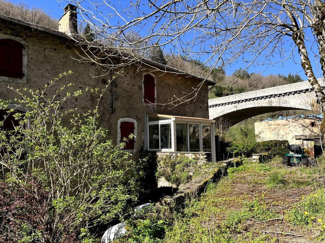 Maison à LA SALVETAT-SUR-AGOUT