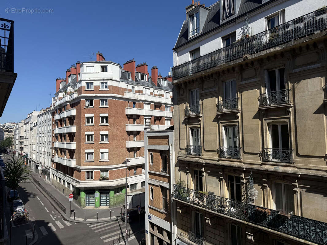 Appartement à PARIS-18E
