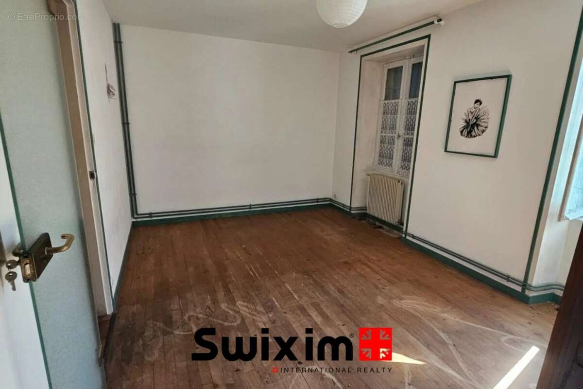 Maison à COUQUEQUES