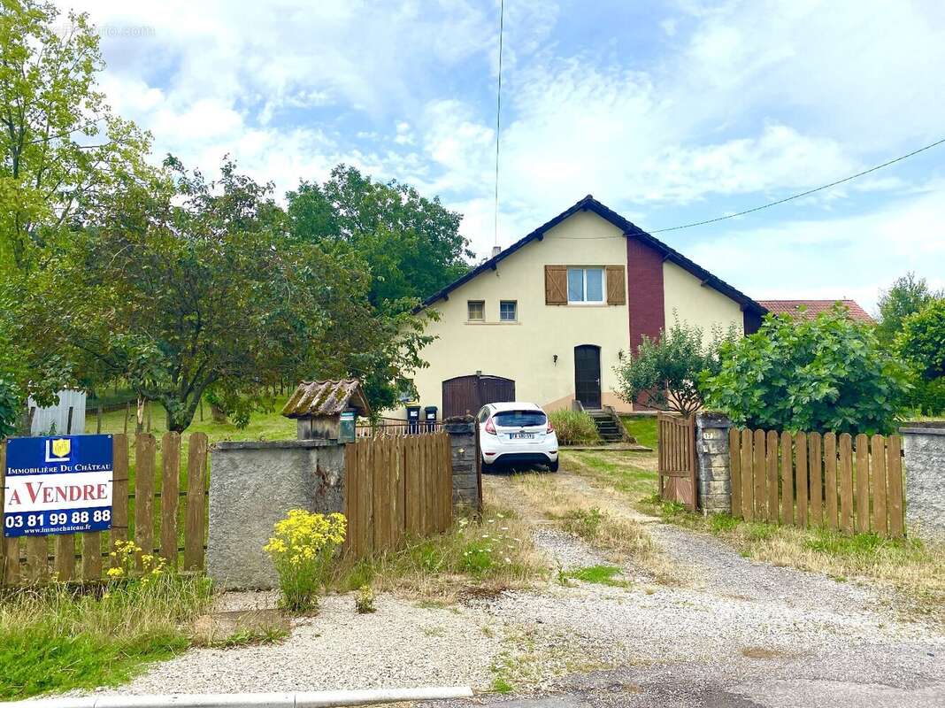 Maison à SAULNOT